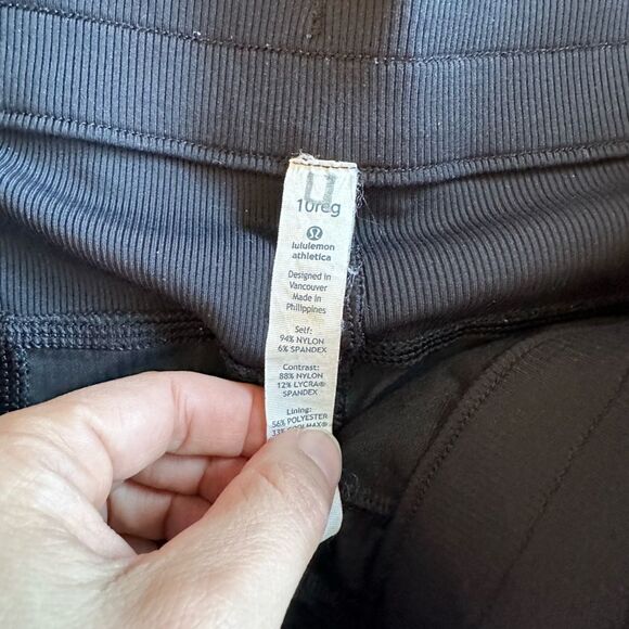 Lululemon Dance Studio size 10 regular. Unlined Black - Picture 5 of 6